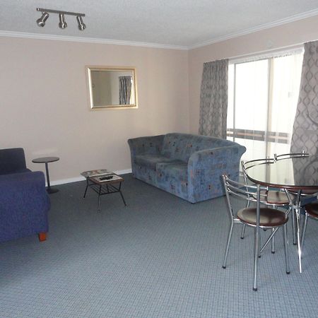 Hawks Inn Motel Upper Hutt Zewnętrze zdjęcie