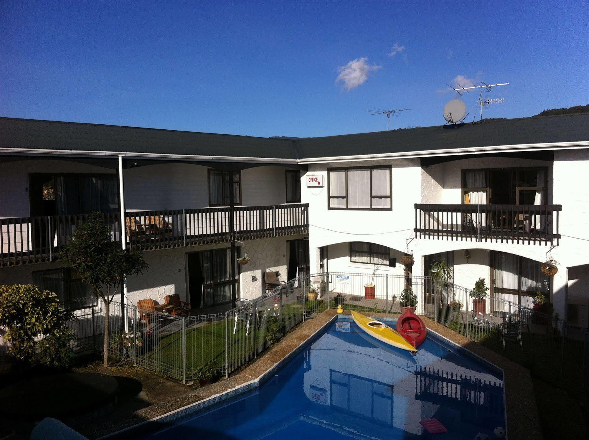 Hawks Inn Motel Upper Hutt Zewnętrze zdjęcie