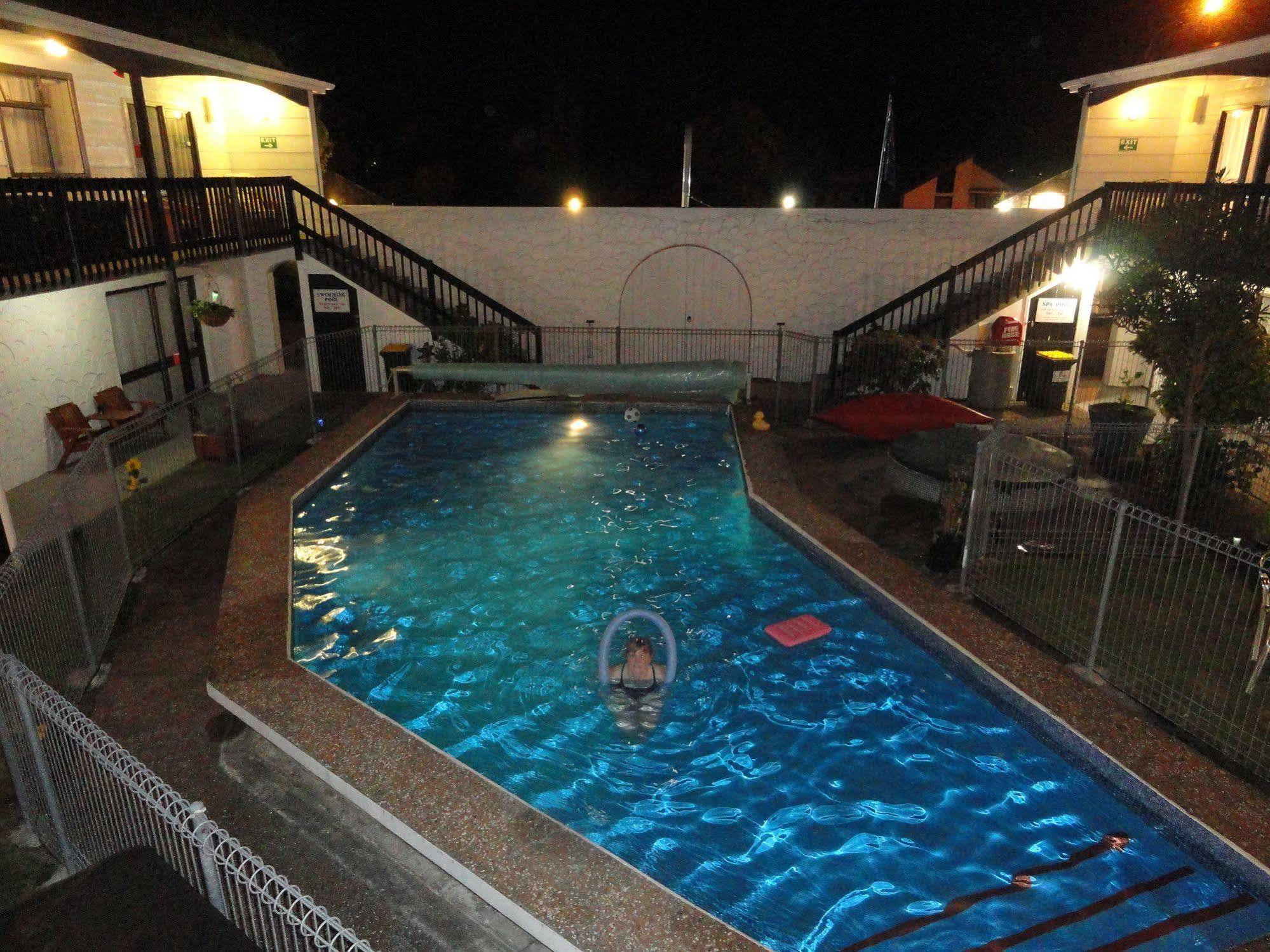 Hawks Inn Motel Upper Hutt Zewnętrze zdjęcie